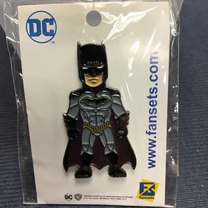 MISC. LOT OF BATMAN/JUSTICE LEAGUE/DC ITEMS ~ KEYCHAINS, PINS, ETC. - Picture 1 of 14