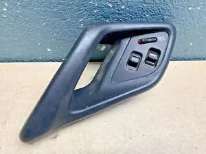90 91 92 93 ACURA INTEGRA 2 DOOR HATCHBACK LEFT WINDOW SWITCHES & DOOR PULL - Picture 1 of 2