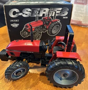 Ertl Druckguss Metallgehäuse C100 Serie Traktor  - Bild 1 von 10