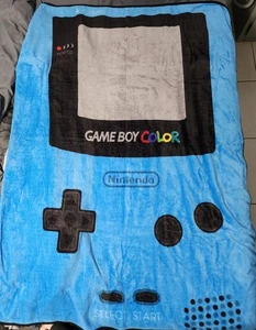 Nintendo Game Boy 47 Zoll x 58 Zoll Plüsch Microfleece Überwurf Decke - Bild 1 von 4
