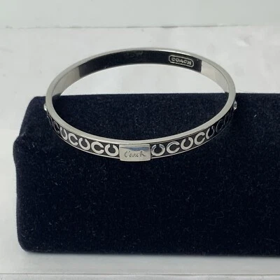Brazalete Brazalete Coach Signature Logo Negro Plata Estrás Firmado Foto 1 de 4