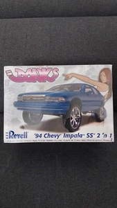 Modellbausatz Revell Chevy Impala SS 2 in 1 "Donks" 1:25 - Bild 1 von 2