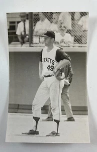 Milt May Pittsburgh Pirates Vintage Baseball Postcard PCPP-01 - Picture 1 of 2
