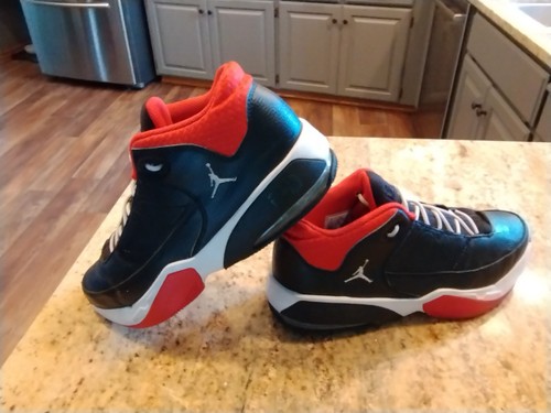 Scarpe Jordan taglia 10 ottime condizioni