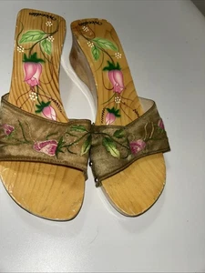 Woodies Damen Blumen Sandalen mit Metallnägeln Größe 8 - Bild 1 von 7