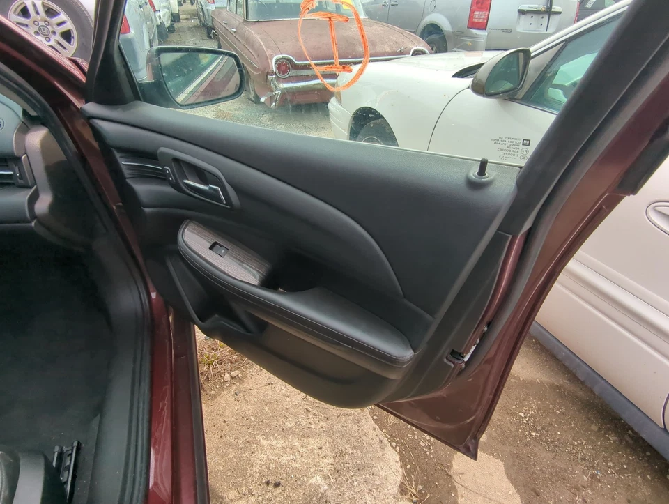 Chevrolet Malibu 2015 pasajero delantero derecho interior panel puerta moldura RIOO9 Foto 1 de 1