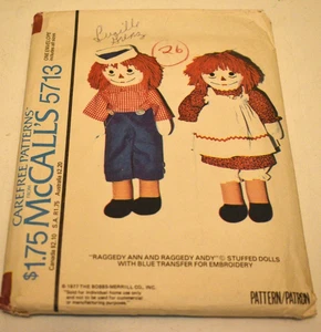 1977 McCall's #5713 Raggedy Ann & Andy patrón de muñecas de 10, 15, 20, 25" - sin cortar - Imagen 1 de 2