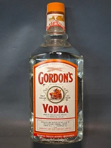 Gordon´s Vodka Half Gallon 1,7 Liter 80 er Jahre NEU in OVP - Bild 1 von 8
