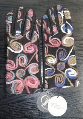 Dupatta Designs Embroidered Gloves - Image 1 of 4