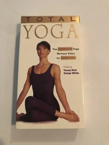 Total Yoga Workout Video With Tracey Rich Ganga White Critics Choice VHS New - Foto 1 di 2