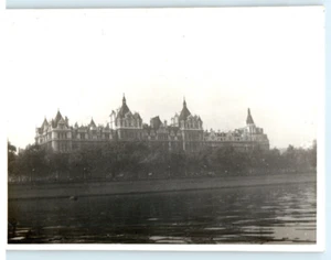 Vintage Foto 1953, Riverview of Castle, England, JNHC 4,5x3,5 - Bild 1 von 2