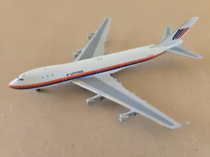 1:400 Boeing 747-100 United Airlines Saul Bass N155UA AeroClassics / BigBird 400 - Picture 1 of 5