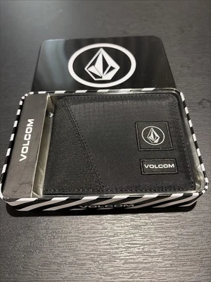 New Volcom Sport Active Designer Mens Street Style Logo Bi Fold Wallet In Box - Image 1 of 4