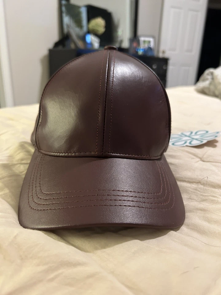 Boné bola Hall couro oliva e pique novo com etiquetas feito nos EUA - Imagem 1 de 4