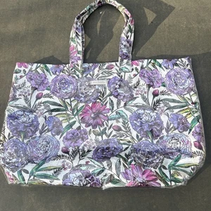 NUEVO SIN ETIQUETAS -Bolso de Comprador Ciudad Vera Bradley "Lavender Meadow" - Bolso de Mano Impermeable PVC - Imagen 1 de 11