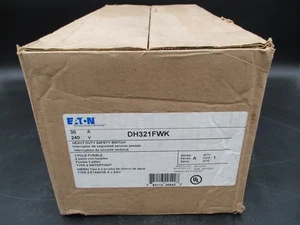EATON DH321FWK 3-P 3-W 30A 240V FUSIBLE NEMA 4X STAINLESS STEEL HD DISCONNECT - Picture 1 of 4