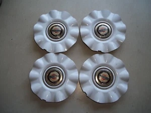 97-00 Chrysler Sebring Hubcap Rim Center Hub Cap Wheel Lug Cover OEM USED WHITE - Picture 1 of 7