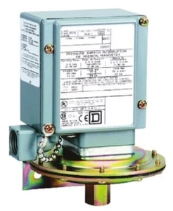 Interruptor de presión diferencial de nivel de líquido y gas Square D - 9012-GAW-1 - Imagen 1 de 2