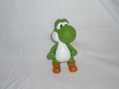 Nintendo Yoshi Vinyl Action Figure Super Mario Bros (Banpresto 2008) 5" - Image 1 of 4