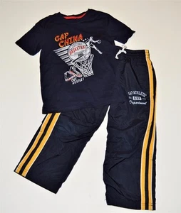 Jungen S 6 7 GAP KINDER Logo Outfit Set Basketball T-Shirt Netz gefüttert Sporthose - Bild 1 von 4