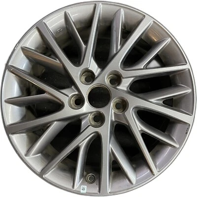 Llanta gris Lexus 17x7 Es350 OEM stock de fábrica 2018 Foto 1 de 4