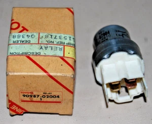 TOYOTA Genuine Defogger Relay LEXUS 4RUNNER COROLLA MR2 90987 - 02004 OEM NEW - Picture 1 of 5