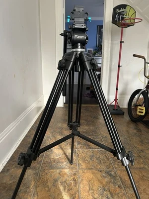 Штатив Weifeng WF-717 с ползунком для цифровых однообъективных зеркальных фотоаппаратов - Изображение 1 из 4