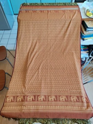 Grand châle A Franges en Soie  À Decors D'éléphants origine Inde - Photo 1/4