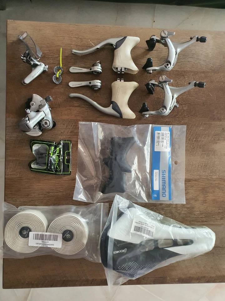 Shimano 105 partial groupset with extras - Image 1 of 4