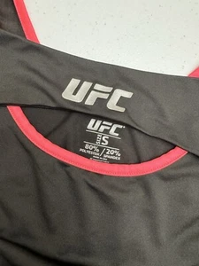 Sujetador deportivo UFC en capas talla S ribete negro y rojo nuevo sin etiqueta - Imagen 1 de 7