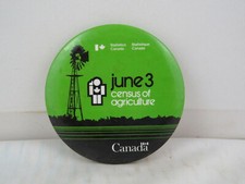 vintage Government Pin - Census of Agriculture Statistics CAnada - Celluloid Pin