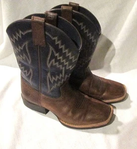Botas occidentales juveniles Ariat Wiggle Room Style 10021591 talla 2 punta cuadrada - Imagen 1 de 8