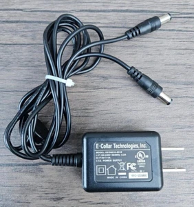 E-COLLAR TECHNOLOGIES REMOTE AND DOG COLLAR CHARGER OEM DUAL BB4 - Picture 1 of 3