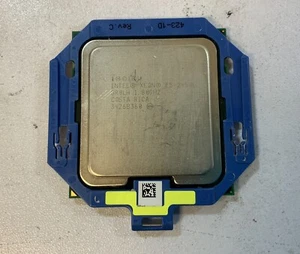 Intel Xeon E5-2450L -Q3D - Picture 1 of 2