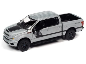 Auto World NEW 2019 Ford F-150 XLT Sport 1:64 Scale Diecast Car AW64282A - Picture 1 of 4