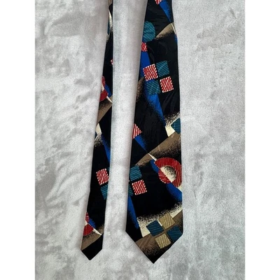 Corbata Bugle Boy EE. UU. Para Hombre Patrón Geométrico Negro Azul Rojo Tostado Foto 1 de 3