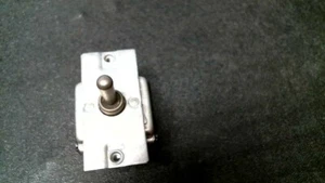 Vintage Military USN Aircraft Switch AN3227-5 Cutler-Hammer 1956 New - Picture 1 of 7
