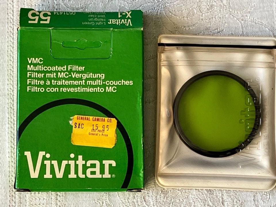 VIVITAR VINTAGE  LENS FILTER, X-1 LIGHT GREEN, 55 MM,  MADE IN U.S.A. - Image 1 of 3