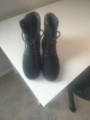 BOTAS CHARLES ALBERT DAMAS NEGRAS TOBILLO GAMUZA PUÑO TALLA 10 MEDIANAS Foto 1 de 4