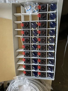 18X BLAU OMRON A22W-2MA-24A-11 	 Wahlschalter 2 Position SPST-NO 10A (AC) 110 V - Bild 1 von 5