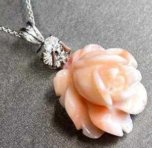 Vintage Diamond Coral Flower Pendant Necklace Estate Fine Jewelry Pre-Owned 14K - Picture 1 of 11