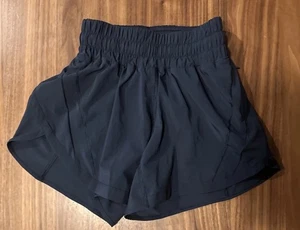 Lululemon Track That hoch geschnittene gefütterte Shorts 5" Größe 0 True Navy - Bild 1 von 15
