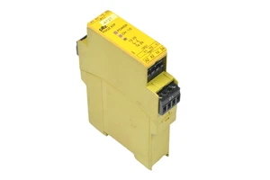 PILZ safety relay 777056, PNOZ X7P 230-240VAC 2n/o - Picture 1 of 4