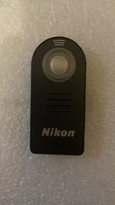 Nikon OEM remote control ML-L3 Ergonomic Black Convenient for release operation - Picture 1 of 3
