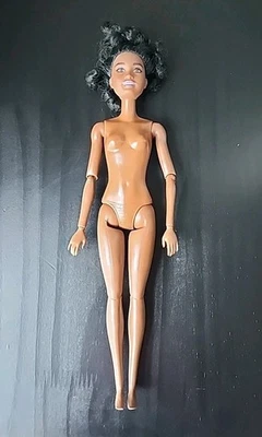 Barbie Hecha para Mover Muñeca Asha Posable Articulada Pivotal Articulada Mattel 2015 Foto 1 de 4