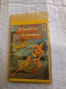 SECRET ORIGIN WONDER WOMAN MINI COMIC Blatt Süßigkeiten Einsatz 16 Seiten Fast neuwertig Rarität - Bild 1 von 4