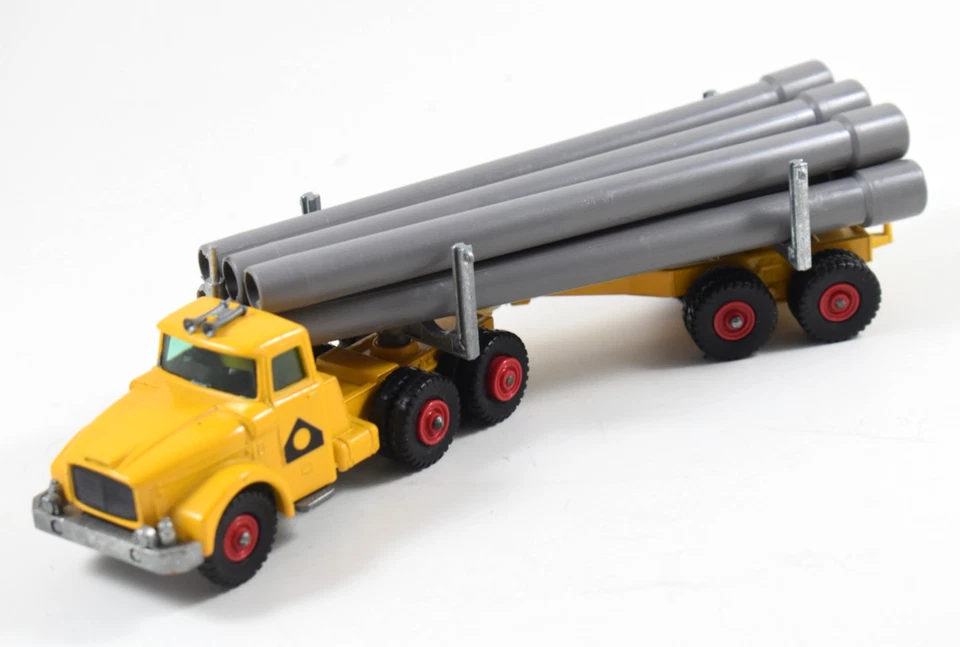 Lesney King Size K-10 Pipe Truck Scammell Contractor w/ All Tires & 6 Pipes - Image 1 of 4