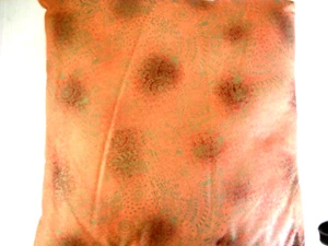 **PATRÓN ABSTRACTO COJÍN BASE NARANJA COLOR 35cm x 35cm CON FUNDA CREMALLERA** - Imagen 1 de 3