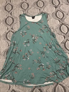 TORRID superweiches Blumen Tanktop Größe 3 grün - Bild 1 von 4