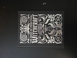  Witchcraft Spells Rituals Occult Knowledge Ball Collectible Hardcover Book - Bild 1 von 9